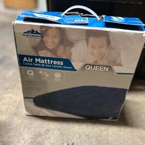 Queen air mattress